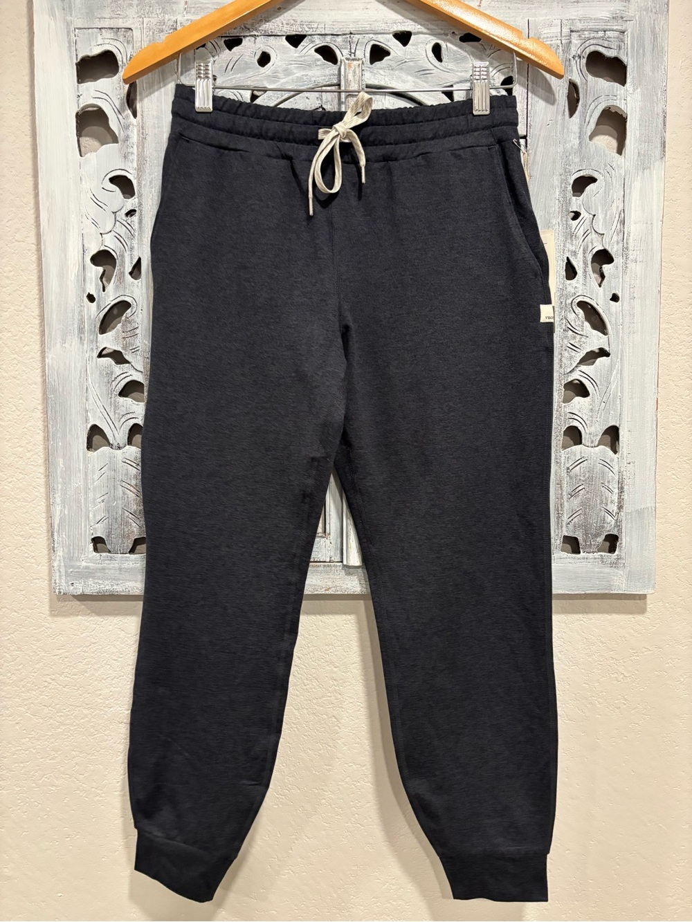 NEW Vuori Performance Joggers Midnight Heather Black/Gray